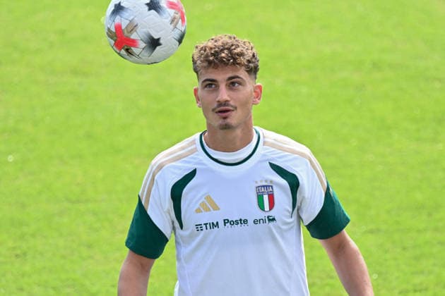 SOCCER - UEFA Nations League - TEAM ITALY - TRAINING Photo by IPA ABACAPRESS.COM89177738 - Italian player Sebastiano Esposito during TEAM ITALY - TRAINING, a UEFA Nations League soccer match in Florence, Italy, on October 1, 2026 Florence Italy  Copyright: xIPAxSport ABACAx