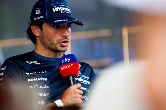 1st October 2026; Sepang IC, Kuala Lumpur, Malaysia; Formula 1, Bahrain Grand Prix, Arrival Day; Carlos Sainz Jr (55) of Spain and Atlassian Williams F1 Team at the Bahrain Grand Prix StephenxBlackberry