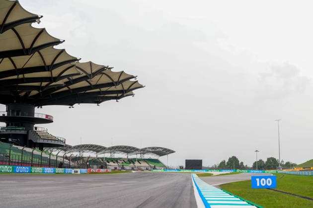 KUALA LUMPUR, MALAYSIA - OCTOBER 01: View of track and stand during previews ahead of the FIA Formula 1 Grand Prix of Bahrain in Malaysia at the Sepang Circuit on October 01, 2026 in Kuala Lumpur, Malaysia. (Photo by Qian Jun SPP-Paddocker) Copyright: xQianxJun SPP-Paddockerx Sportspressphoto_SPR243363