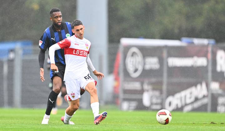 October 1, 2026 Soccer Season 2026–2027 Exhibition Match Friendly Match Preseason Match VfB Stuttgart vs. SpVgg Greuther Fürth Kleeblatt Sports Photo by Zink xwoxzix—Regulations prohibit any use of photographs as image sequences and or quasi-video; for editorial use only. Collin Luca Schramm 50, VfB Stuttgart in front of Jordan Pefok Siebatcheu 9, SpVgg Greuther Fürth