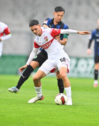October 1, 2026 Soccer Season 2026–2027 Exhibition Match Friendly Match Preseason Match VfB Stuttgart vs. SpVgg Greuther Fürth Kleeblatt Sports Photo by Zink xwoxzix. Regulations prohibit any use of photographs as image sequences and or quasi-video; for editorial use only. Collin Luca Schramm 50, VfB Stuttgart in front of Shinta Appelkamp 8, SpVgg Greuther Fürth