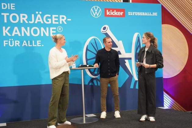Award Ceremony for the Torjägerkanone für Alle (Top Scorer Award for Everyone) presented by *Kicker* and the DFB, featuring Alexandra Popp and Philipp Lahm; Munich, October 1, 2026; Germany vs. Serbia, UEFA Nations League, Matchday 3, Allianz Arena