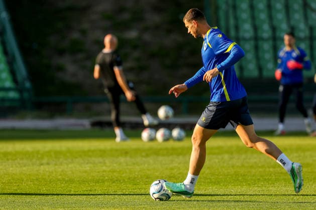 Edin Dzeko last training Edin Dzeko did his last training session as captain and player of the football team of Bosnia and Herzegovina at the Kosevo stadium on October 1, 2026 Sarajevo, Bosnia and Herzegovina  ArminxDurgut PIXSELL