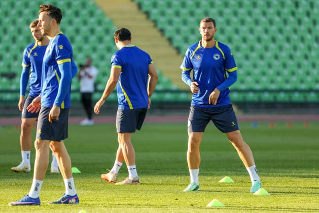 Edin Dzeko last training Edin Dzeko did his last training session as captain and player of the football team of Bosnia and Herzegovina at the Kosevo stadium on October 1, 2026 Sarajevo, Bosnia and Herzegovina  ArminxDurgut PIXSELL