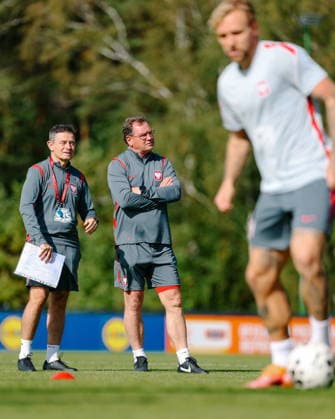 01.10.2026 KEPA, HOTEL BONIFACIO PILKA NOZNA (FOOTBALL) LIGA NARODOW UEFA 2026 - DYWIZJA B OFICJALNA KONFERENCJA I TRENING REPREZENTACJI POLSKI NZ KIBU, JAN URBAN SELEKCJONER REPREZENTACJI POLSKI FOTO LUKASZ GROCHALA CYFRASPORT NEWSPIX.PL --- newspix.pl Polish football national team, Nationalteam training and press conference, PK, Pressekonferenz in Kepa near Sochocin POLAND OUT! 