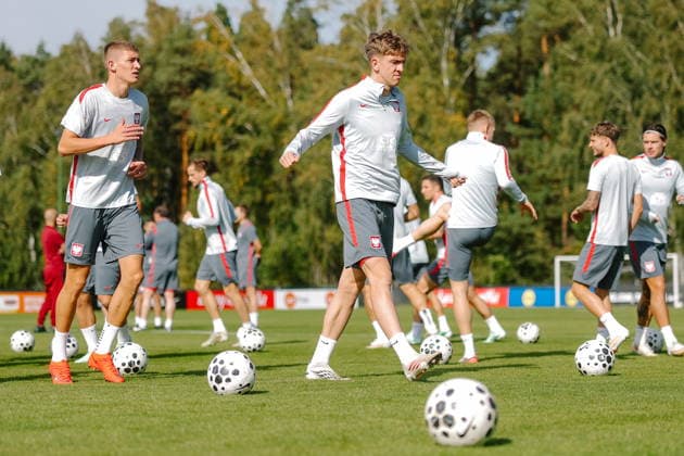 01.10.2026 KEPA, HOTEL BONIFACIO PILKA NOZNA (FOOTBALL) LIGA NARODOW UEFA 2026 - DYWIZJA B OFICJALNA KONFERENCJA I TRENING REPREZENTACJI POLSKI NZ WOJCIECH MONKA FOTO LUKASZ GROCHALA CYFRASPORT NEWSPIX.PL --- newspix.pl Polish football national team, Nationalteam training and press conference, PK, Pressekonferenz in Kepa near Sochocin POLAND OUT! 