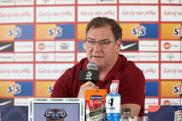 Kepa kolo Sochocina 01.10.2026 Konferencja prasowa reprezentacji Polski - - - Polish football national team, Nationalteam press conference, PK, Pressekonferenz in Kepa near Sochocin trener reprezentacji Polski Jan Urban Fot. Marcin Solarz FotoPyk NEWSPIX.PL --- newspix.pl POLAND OUT! 