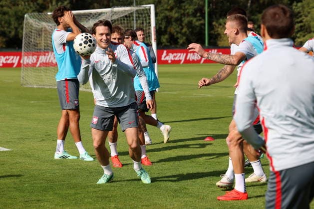 Kepa kolo Sochocina 01.10.2026 Trening reprezentacji Polski - - - Polish football national team, Nationalteam training session in Kepa near Sochocin Piotr Zielinski Fot. Marcin Solarz FotoPyk NEWSPIX.PL --- newspix.pl POLAND OUT! 