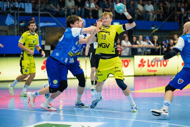 Linus Schmid, TVB Stuttgart, 19; Tillman Leu, ThSV Eisenach, 99 GER; ThSV Eisenach vs. TVB Stuttgart, 1 Opel Handball Bundesliga, Handball, Matchday 7, 2026–2027 Season, 7:00 p.m., October 1, 2026 GER, ThSV Eisenach vs. TVB Stuttgart, 1st Opel Handball Bundesliga, Handball, Matchday 7, 2026–2027 season, 7:00 p.m., October 1, 2026 Eisenach Copyright: xMartinxHerbstx