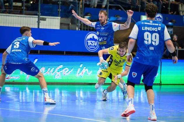 Oskar Joelsson, ThSV Eisenach, 03; Dominik Solak, ThSV Eisenach, 30; Simone Mengon, TVB Stuttgart, 15; Tillman Leu, ThSV Eisenach, 99 GER; ThSV Eisenach vs. TVB Stuttgart, 1st Opel Handball Bundesliga, Handball, Matchday 7, 2026–2027 season, 7:00 p.m., October 1, 2026 GER, ThSV Eisenach vs. TVB Stuttgart, 1st Opel Handball Bundesliga, Handball, Matchday 7, 2026–2027 season, 7:00 p.m., October 1, 2026 Eisenach Copyright: xMartinxHerbstx
