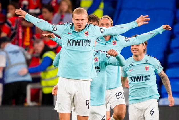 Soccer, Nations League: Wales vs. Norway, Nations League: Cardiff, Wales, October 1, 2026: Norway s Erling Haaland during the warm-up before the international soccer match between Wales and Norway in the Nations League at Cardiff City Stadium. Photo: Lise Aserud, NTB, Cardiff, Wales. EDITORIAL USE ONLY. RESTRICTED USE FOR BETTING COMPANIES.  Copyright: xLisexAserudxx xNTBx