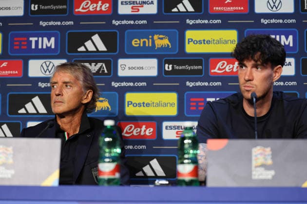 2026 27 UEFA Nations League football match between France and Italy Roberto Mancini Head Coach of Italy - Alessandro bastoni of Italy during the 2026 27 UEFA Nations League football match between France and Italy on October 2, 2026, at the Stade de France in Paris. PARIGI Stadio De France Parigi Francia Copyright: xFABIOxSASSOxFabioxSassox 7V8A8568