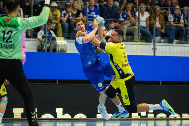 Stephan Seitz, ThSV Eisenach, 44; Mohamed Essam Moustafa El Tayar, TVB Stuttgart, 12; Philipp Ahouansou, TVB Stuttgart, 05 GER; ThSV Eisenach vs. TVB Stuttgart, 1st Opel Handball Bundesliga, Handball, Matchday 7, 2026–2027 Season, 7:00 p.m., October 1, 2026 (GER), ThSV Eisenach vs. TVB Stuttgart, Opel Handball Bundesliga, Handball, Matchday 7, 2026–2027 season, 7:00 p.m., October 1, 2026, Eisenach Copyright: xMartinxHerbstx