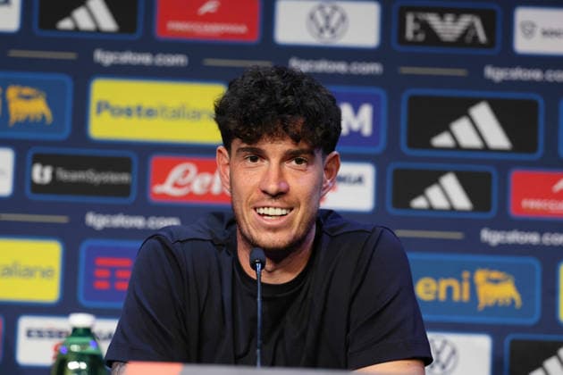 2026 27 UEFA Nations League football match between France and Italy Alessandro bastoni of Italy during the 2026 27 UEFA Nations League football match between France and Italy on October 2, 2026, at the Stade de France in Paris. PARIGI Stadio De France Parigi Francia Copyright: xFABIOxSASSOxFabioxSassox 7V8A8648