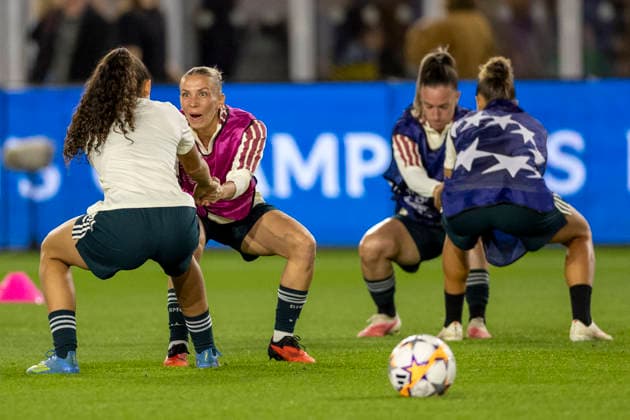 RECORD DATE NOT STATED 1st October 2026; Joie Stadium, Manchester, England; UEFA Womens Champions League Football, Manchester City versus Real Madrid; Elisa Senb of Real Madrid Femenino during the warm up TimxWilliams