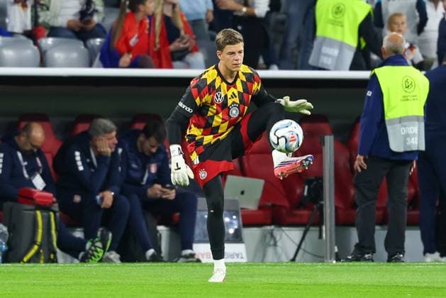 Finn Dahmen 12, Germany during warm-ups, Germany vs. Serbia, soccer, UEFA Nations League, Matchday 3, October 1, 2026, Munich, Bavaria, Germany Copyright: xkolbert-press ChristianxKolbertx