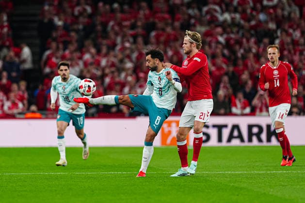 Bruno Fernandes, Portugal, 08; Victor Bak, Denmark, 21 DEN; Denmark vs. Portugal, Soccer, UEFA Nations League A, Group 4, Matchday 03, 2026–2027 Season, October 1, 2026, DEN, Denmark vs. Portugal, Soccer, UEFA Nations League A, Group 4, Matchday 3, 2026–2027 Season, October 1, 2026, Copenhagen Copyright: xEibner-Pressefoto MarcelxvonxFehrnx EP_MFN