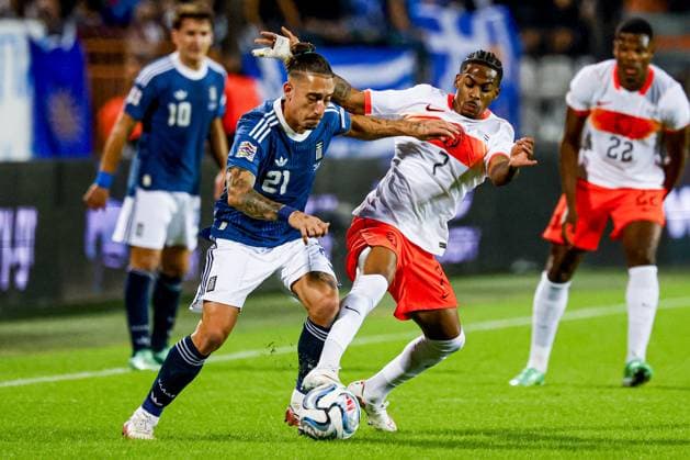 THESSALONIKI - Kostas Tsimikas of Greece battles for possession with Crysencio Summerville of the Netherlands during the UEFA Nations League match between Greece and the Netherlands at the Toumba Stadium on 1 October 2026 in Thessaloniki, Greece. MARCEL TER BALS ANP UEFA Nations League 2026 27 xVIxANPxSportx xMarcelxterxBalsxIVx 571091182 originalFilename: 571091182.jpg