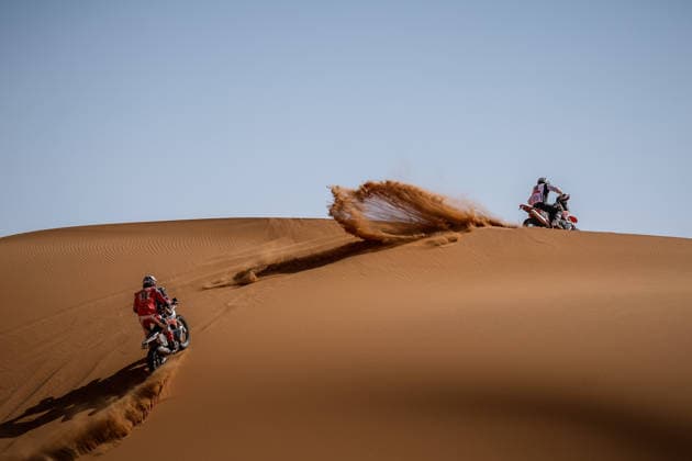 W2RC - RALLYE DU MAROC 2026 58 KARKA Dovydas (ltu), Duust Rally Team, KTM 450 Rally Factory Replica, FIM W2RC, Rally 2, action, 18 HERRERA RIED Benjamin (chi), Xraids Experience, KTM 450 Rally Factory Replica, FIM W2RC, Rally 2, action, during the Stage 3 of the Rallye du Maroc 2026, 4th round of the 2026 WR2C Championship from October 1, 2026 around Zagora, Morocco - AgadirMorocco  Copyright: xFREDERICxLExFLOCxHx