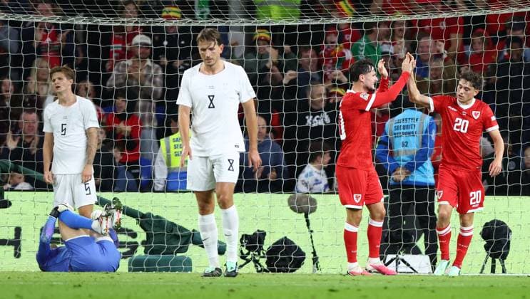 Dan James of Wales celebrates scoring a goal to make the score 1-1 Wales v Norway, UEFA Nations League, Football, Cardiff City Stadium, Cardiff, UK - 01 Oct 2026Cardiff Cardiff City Stadium United Kingdom  Copyright: xKieranxMcManus Shutterstockx 17180132aa