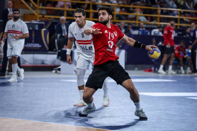 Zamalek V Al Ahly - 19th IHF Men s Club World Championship, WM, Weltmeisterschaft 2026 - Bronze Medal Match Omar Sami of Al Ahly plays during the 19th IHF Men s Club World Championship 2026 bronze medal match between Zamalek and Al Ahly at the New Administrative Capital Covered Hall on October 1, 2026. New Cairo -New Capital Egypt  Copyright: xAymanxArefx originalFilename:aref-notitle261001_np12i.jpg
