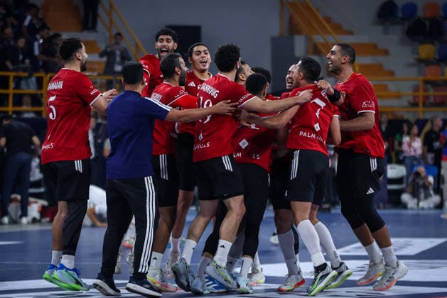Zamalek V Al Ahly - 19th IHF Men s Club World Championship, WM, Weltmeisterschaft 2026 - Bronze Medal Match Al Ahly players celebrate after winning the bronze medal in the 19th IHF Men s Club World Championship 2026 match against Zamalek at the New Administrative Capital Covered Hall in Egypt on October 1, 2026. New Cairo -New Capital Egypt  Copyright: xAymanxArefx originalFilename:aref-notitle261001_npzbY.jpg