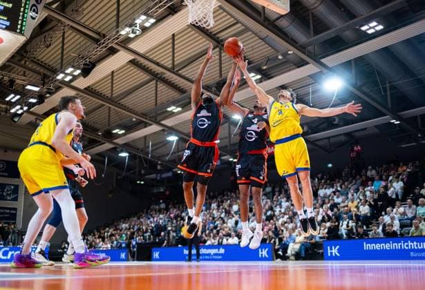 BASKETBALL EASYCREDIT BBL MATCHDAY 1 SCIENCE CITY JENA RASTA VECHTA ** FOR EDITORIAL PURPOSES ONLY ** EDITORIAL USE ONLY ** p 01 10 2026 Jena Basketball easyCredit BBL 1 Basketball Bundesliga 2026–2027 Season Matchday 1 Sparkassen Arena Science City Jena RASTA Vechta in the photo: Kristofer Krause 36 Science City Jena in a duel with Armaan Franklin 4 RASTA Vechta and Lloyd Pandi 2 RASTA Vechta Germany Thuringia Jena Copyright SaschaxFromm Copyright: SaschaxFromm doc87uffoid1fl42c008yw ,EDITORIAL USE ONLY Copyright: SaschaxFromm