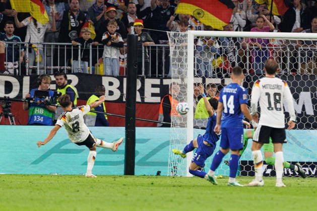 Tom Bischof 8, Germany, scored the 1-0 goal in the match between Germany and Serbia, men s soccer, UEFA Nations League, 2026–2027, Matchday 3 on October 1, 2026, in Munich, Allianz Arena, Bavaria, Germany