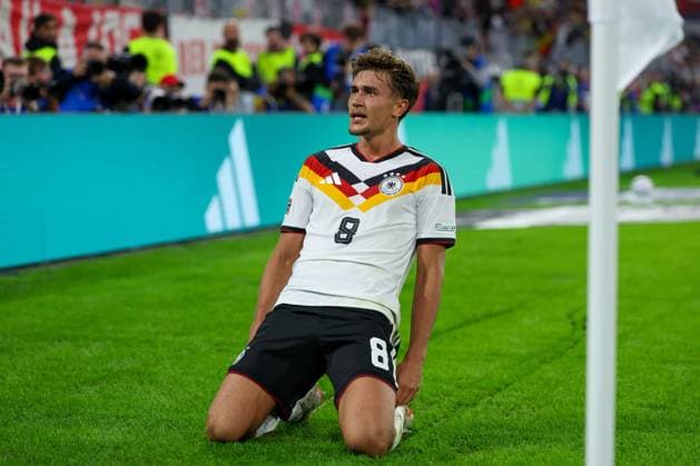 Tom Bischof celebrates Germany s 1-0 goal, Germany vs. Serbia, Soccer, UEFA Nations League, Matchday 3, October 1, 2026, Munich, Bavaria, Germany Copyright: xkolbert-press ChristianxKolbertx