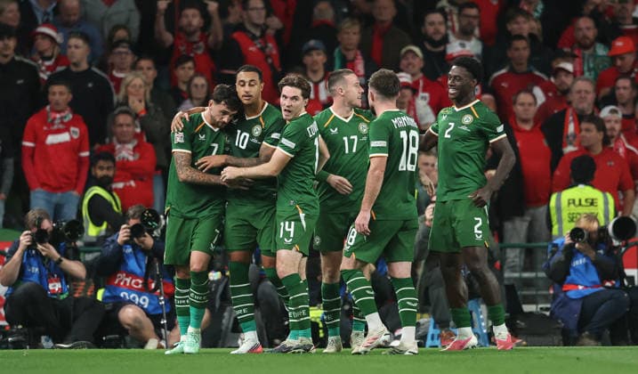 UEFA Nations League Group Stage, Aviva Stadium, Dublin 1 10 2026 Republic of Ireland vs Austria Ireland s Troy Parrott celebrates scoring his sides second goal with teammates Troy Parrott celebrates scoring his sides second goal with teammates 1 10 2026  Copyright: xx NE1L5699