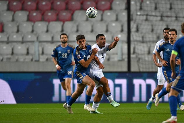IPA89189843 - Mergim Vojvoda (Kosovo) against Idan Toclomiti (Israel) during the Nations League, Matchday 3, League B Group B3, between Israel and Kosovo on October 1, 2026, at Nagyerdei Stadium in Debrecen, Hungary  Copyright: xVincenzoxOrlando IPAxSportx xx IPA89189843