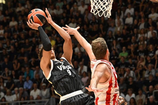 Virtus Bologna v Olympiacos Piraeus - Euroleague 2026 2027 Kessler Edwards of Virtus Bologna plays during the EuroLeague Basketball Championship 2026 2027, Matchday 3 of the regular season game between Virtus Bologna and Olympiacos Piraeus at PalaDozza in Bologna, Italy, on October 1, 2026. Bologna Italy  Copyright: xRobertoxTommasinix originalFilename:tommasini-virtusbo261001_npcQw.jpg