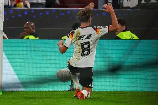 Tom Bischof 8: Germany celebrates his goal to make it 1–0, Germany vs. Serbia, Soccer, DFL, DFB, UEFA Nations League, 2026–2027 season, group stage, Group B, Matchday 3 of 6, October 1, 2026, Munich, Bavaria, Germany Copyright: xkolbert-press MartinxAgüerax