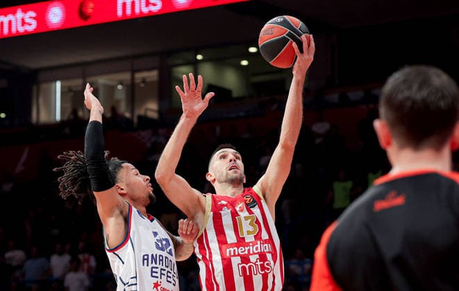 Crvena Zvezda v Efes, Euroleague, season 2026 2027, round 3 Belgrade, Serbia. 1th Oct, 2026. Crvena Zvezda s Ognjen Dobric during Euroleague basketball match between Crvena Zvezda (Red Star) and Anadolu Efes Istanbul on October 1. 2026. in Belgrade, Serbia. Belgrade Serbia Copyright: xPedjaxMilosavljevic STARSPORTx x2026x