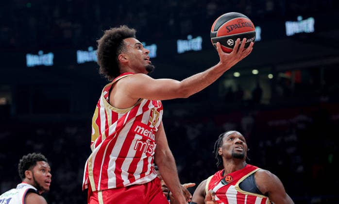 Crvena Zvezda v Efes, Euroleague, season 2026 2027, round 3 Belgrade, Serbia. 1th Oct, 2026. Crvena Zvezda s Jordan Nwora during Euroleague basketball match between Crvena Zvezda (Red Star) and Anadolu Efes Istanbul on October 1. 2026. in Belgrade, Serbia. Belgrade Serbia Copyright: xPedjaxMilosavljevic STARSPORTx x2026x