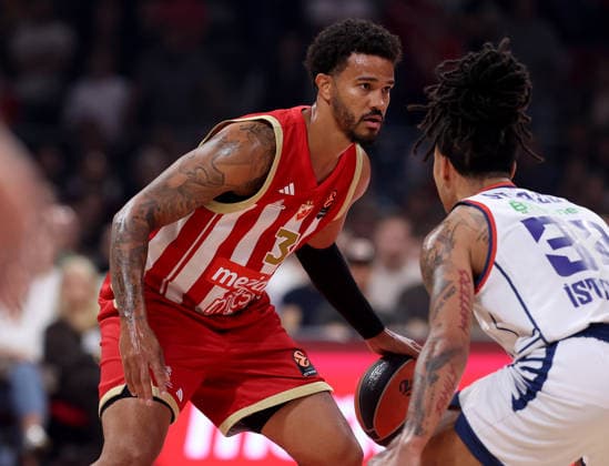 Crvena Zvezda v Efes, Euroleague, season 2026 2027, round 3 Belgrade, Serbia. 1th Oct, 2026. Crvena Zvezda s Nick Weiler-Babb during Euroleague basketball match between Crvena Zvezda (Red Star) and Anadolu Efes Istanbul on October 1. 2026. in Belgrade, Serbia. Belgrade Serbia Copyright: xPedjaxMilosavljevic STARSPORTx x2026x