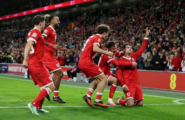Neco Williams of Wales celebrates scoring a goal to make the score 2-1 Wales v Norway, UEFA Nations League, Football, Cardiff City Stadium, Cardiff, UK - 01 Oct 2026Cardiff Cardiff City Stadium United Kingdom  Copyright: xKieranxMcManus Shutterstockx 17180132ah
