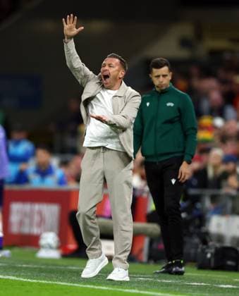 Wales manager Craig Bellamy gestures on the touchline Wales v Norway, UEFA Nations League, Football, Cardiff City Stadium, Cardiff, UK - 01 Oct 2026Cardiff Cardiff City Stadium United Kingdom  Copyright: xKieranxMcManus Shutterstockx 17180132av