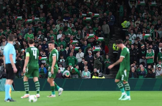Stop the Game protestors Republic of Ireland v Austria, UEFA Nations League, League B - Group 3, International Football, Aviva Stadium, Dublin, Ireland - 01 Oct 2026Dublin Aviva Stadium Ireland  Copyright: xLorrainexO Sullivan Shutterstockx 17178960ar