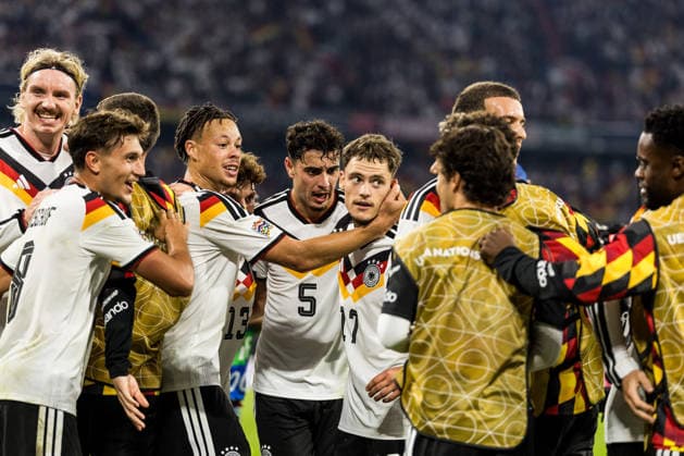 MUNICH, GERMANY - OCTOBER 01: Florian Wirtz (Germany, 17) celebrates scoring the 2:0 goal with his teammates during the UEFA Nations League match between Germany vs. Serbia at Allianz Arena on matchday 3 of the UEFA Nations League on October 01, 2026 in Munich, Germany. Bavaria Germany Copyright: xSteffiexWunderlx