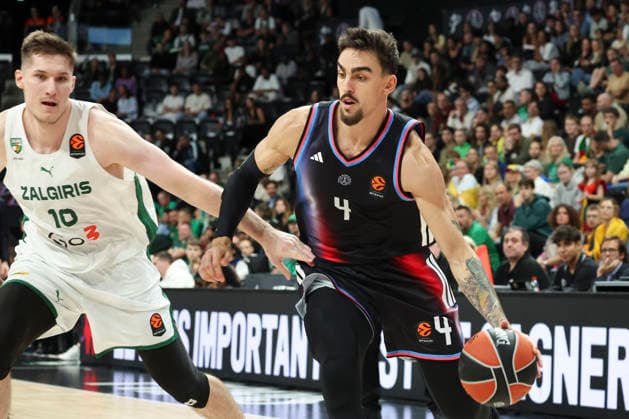 BASKET BALL : Paris Basket Vs Zalgiris Kaunas - Euroligue - 01 10 2026 Leopold Cavaliere (Paris) Vs Azuolas Tubelis (Zalgiris Kaunas) ParisFrance  Copyright: xMichaelxBaucherx