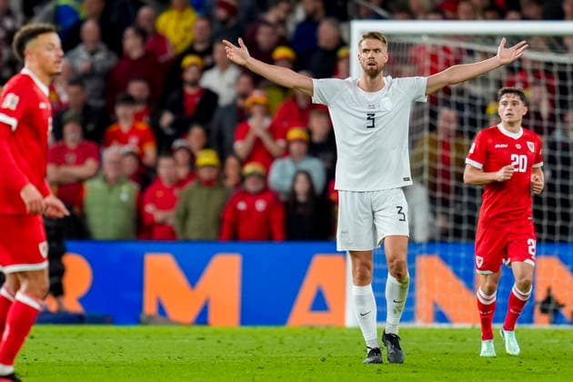 Soccer, Nations League: Wales vs. Norway, Cardiff, Wales 20261001 Norway s Kristoffer Ajer looks dejected during the international soccer match between Wales and Norway in the Nations League at Cardiff City Stadium. Photo: Lise Aserud, NTB, Cardiff, Wales. EDITORIAL USE ONLY. RESTRICTED USE FOR BETTING COMPANIES.  Copyright: xLisexAserudxx xNTBx