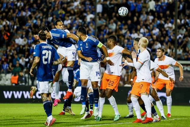 THESSALONIKI - Virgil van Dijk of the Netherlands heads in the 2-1 during the UEFA Nations League match between Greece and the Netherlands at Toumba Stadium on October 1, 2026, in Greece. KOEN VAN WEEL ANP xVIxANPxSportx xxANPxIVx 571098632 originalFilename: 571098632.jpg