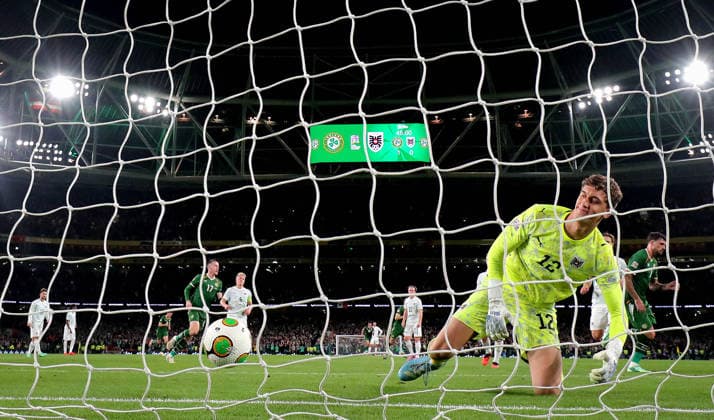 UEFA Nations League Group Stage, Aviva Stadium, Dublin 1 10 2026 Republic of Ireland vs Austria Austria goalkeeper Florian Wiegele dejected after conceding a second goal Florian Wiegele dejected after conceding a second goal 1 10 2026  Copyright: xx AA9I5796