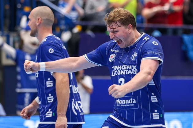 October 1, 2026, xkwix, Handball, Handball Bundesliga, TBV Lemgo Lippe vs. HC Hamburg, PHOENIX CONTACT arena, Matchday 7, 2026–2027 season: Lukas Hutecek of TBV Lemgo Lippe celebrates after the final whistle following a victory. Photo by xKamilxWilkowskixPressefotoKochx, North Rhine-Westphalia, Germany