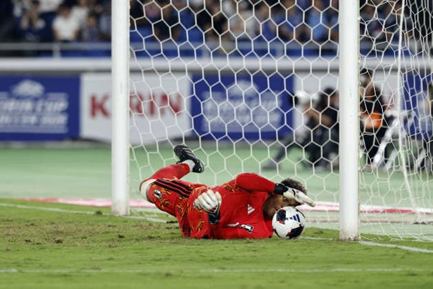 Zion Suzuki (JPN), OCTOBER 1, 2026 Soccer : KIRIN Cup 2026 match between Japan 0-0 (PK 5-4) Ecuador at International Stadium Yokohama, Kanagawa, Japan. Noxthirdxpartyxsales  aflo_352419168 ATSUSHIxTOKUMARUx