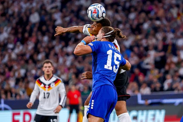October 1, 2026, Soccer, International Match, Germany vs. Serbia, UEFA Nations League 2026–2027, Matchday 3, Allianz Arena, Munich, 2026–27 season: Malick Thiaw (GER 2) in a header duel against Srdan Babic (SER 15) in the penalty area—tackle. DFB regulations prohibit any use of photographs as image sequences and or quasi-video. Bayern Munich, Germany