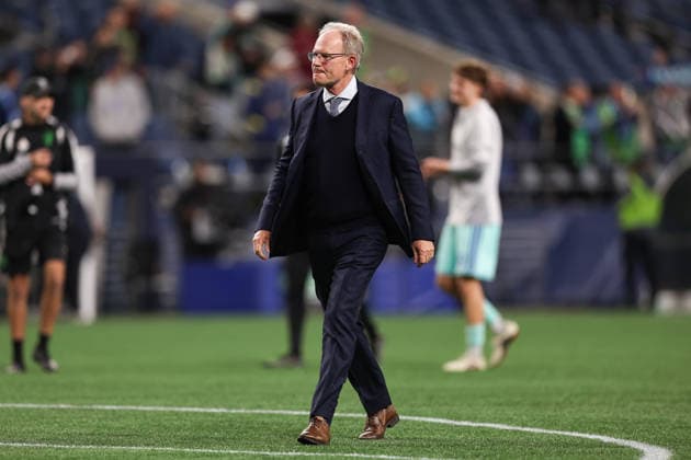 SEATTLE, WA - OCTOBER 01: Head coach Brian Schmetzer of the Seattle Sounders looks on after a game between Sporting Kansas City and the Seattle Sounders on October 1, 2026 at Lumen Field in Seattle, Washington. (Photo by Henry Rodenburg Icon Sportswire) SOCCER: OCT 01 MLS, Fussball Herren, USA Seattle Sounders FC vs Sporting Kansas City EDITORIAL USE ONLY Icon26100119