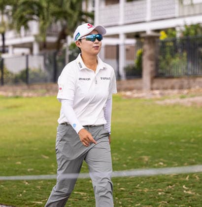 October 1, 2026, Honolulu, Hawaii, USA: HYOO JOO KIM, who has nine career wins, walks the 6th fairway at the 2026 Lotte Championship at Hoakalei Country Club, Ewa Beach, Hawaii, USA. Honolulu USA - ZUMAm310 20261001_zsp_m310_007 Copyright: xElliotxMilesx