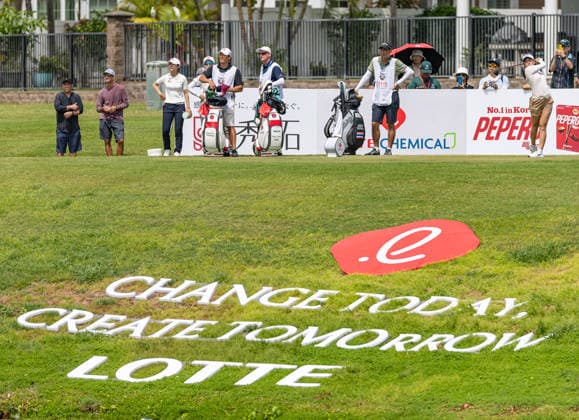 October 1, 2026, Honolulu, Hawaii, USA: JEENO THITKUL, far right, hits the ball on the 6th tee during day 1 of the 2026 Lotte Championship at Hoakalei Country Club, Ewa Beach, Hawaii, USA. Honolulu USA - ZUMAm310 20261001_zsp_m310_023 Copyright: xElliotxMilesx